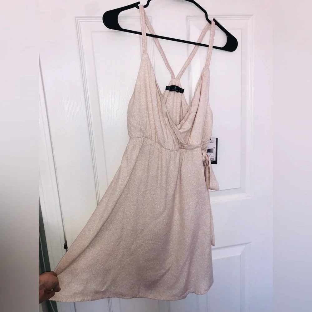 Volcom dress (Updated sizes) - Picture 3 of 15